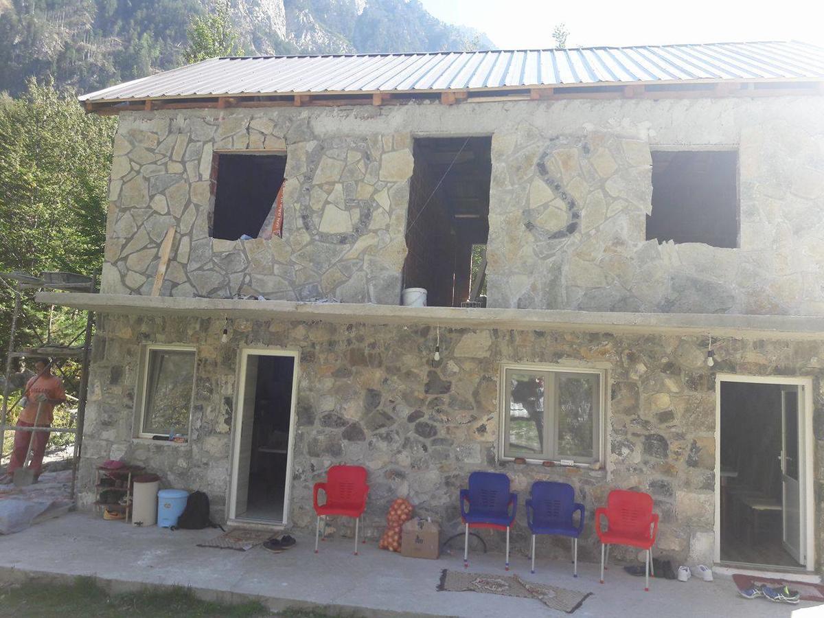 Guesthouse Arben Selimaj Bajram Curri 외부 사진